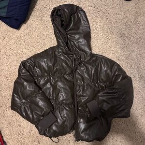 CHOCOLATE BROWN CROPPED PUFFER JACKET